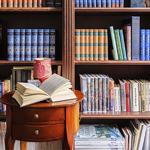 35 лет с читателем! Любимые книги друзей издательства