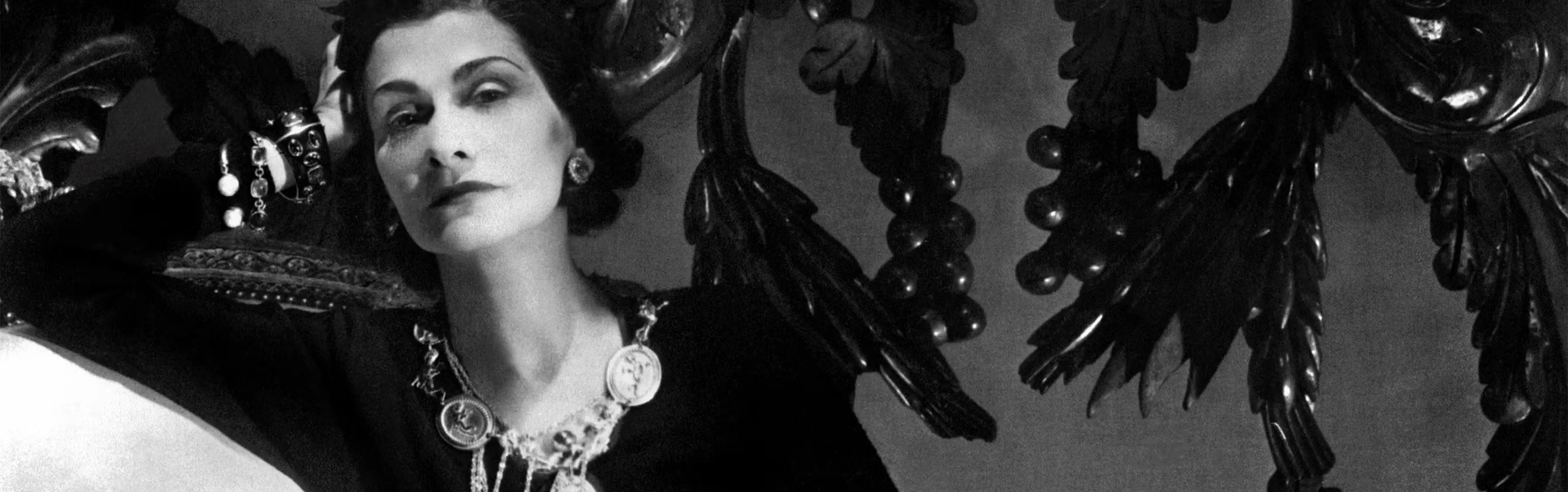 Мадемуазель Шанель за работой